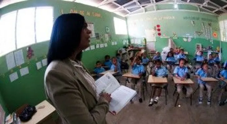 Mujeres de RD menos analfabetas que los hombres; 8% población mayor de 15 años no sabe leer ni escribir