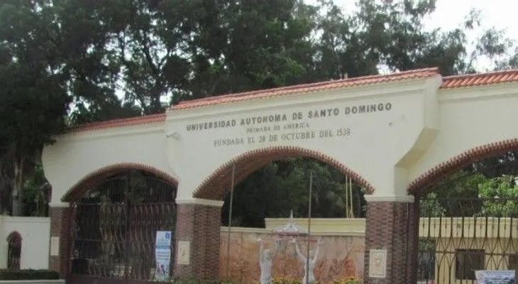Proceso de inscripción de la UASD sigue presentando fallas
