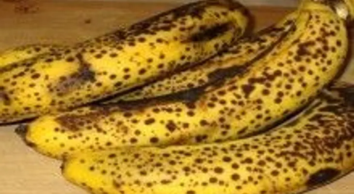 Qué le sucede al cuerpo después de comer guineos con manchas negras: Te sorprenderás