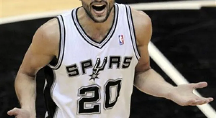 Ginóbili anuncia que seguirá una temporada más con los Spurs