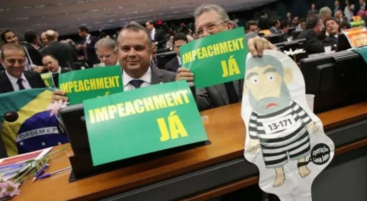 Oposición suma 300 votos y faltan 42 para seguir trámite de juicio a Rousseff