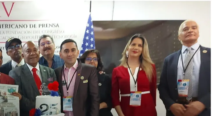Congreso Hispanoamericano de Prensa aborda comunicación global en Santa Cruz
