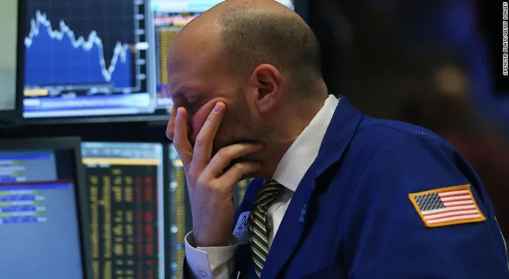 Día negro en Wall Street en medio de los problemas financieros en China