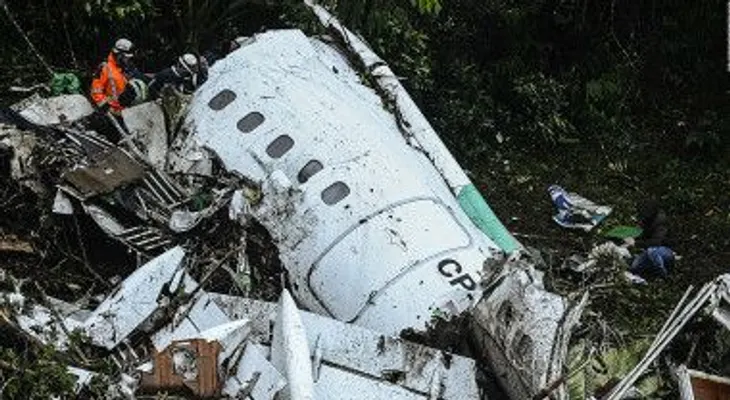 Copiloto relata cómo fueron los últimos minutos del vuelo que llevaba al Chapecoense