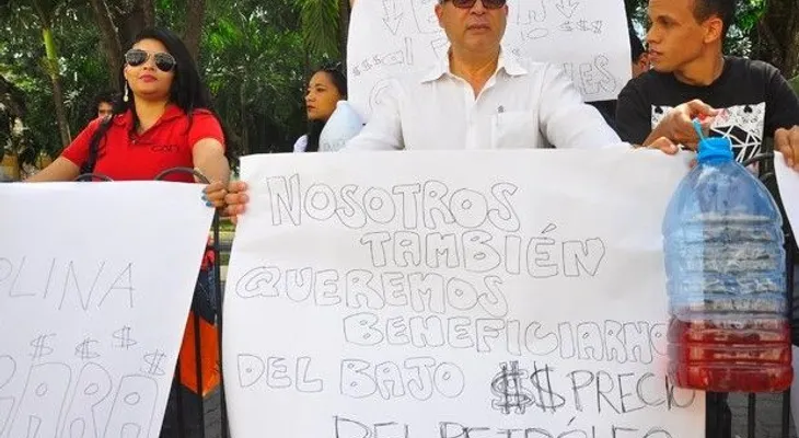Protestan para pedir rebaja en precios combustibles