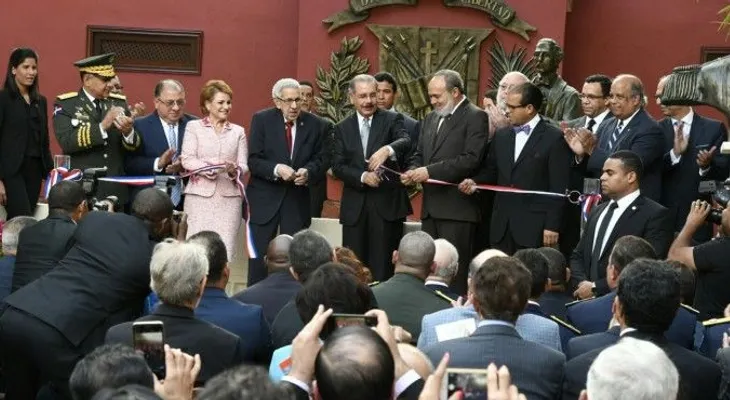 Presidente inaugura Museo de Cera Juan Pablo Duarte en la Ciudad Colonial