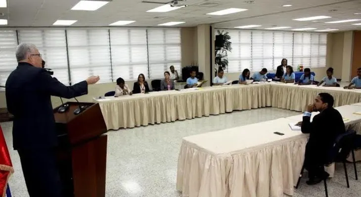 Cámara Cuentas imparte taller a estudiantes para crear bases de cultura en transparencia