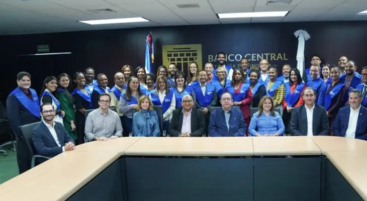 BCRD concluye su 14º diplomado "Formación económica para comunicadores"