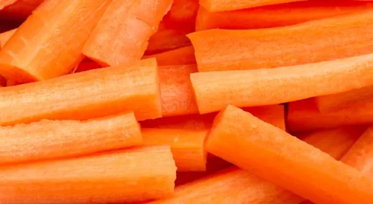 La zanahoria para la anemia, el apetito, mentes cansadas, fortalece los dientes y protege la piel