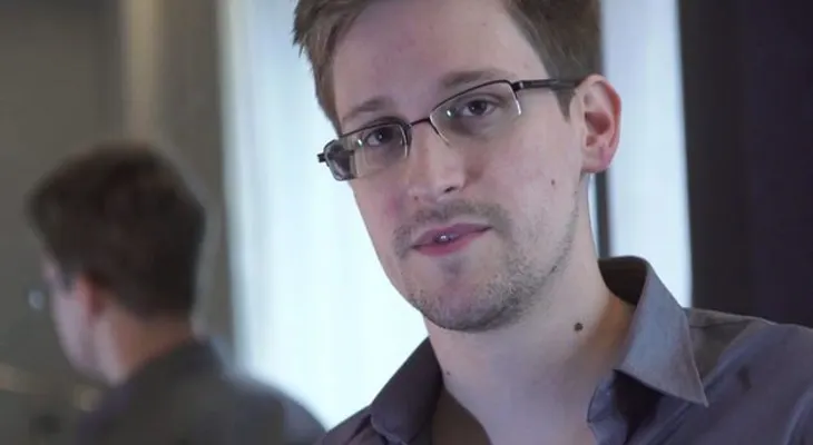 Edward Snowden abandona Hong Kong de forma legal rumbo a Moscu