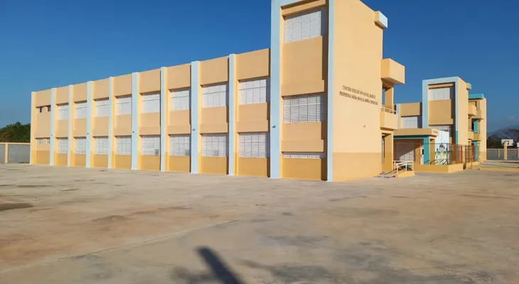 Presidente Abinader inaugura escuela de 20 aulas con una inversión superior a los RD$86 millones, en San Juan de la Maguana