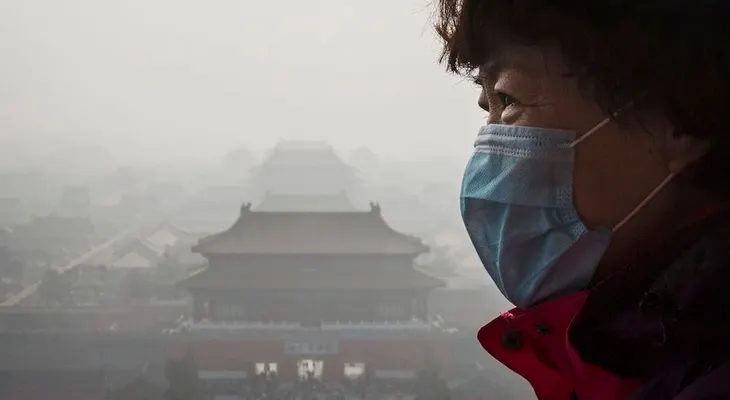Beijing, en alerta roja por polución