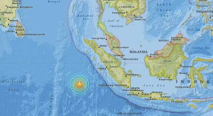 Terremoto de 7,9 sacude el sudeste de Sumatra, según USGS