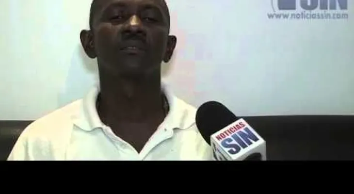 Sufre viacrucis para sacar su cédula, por ser negro y de apellido raro (Video)