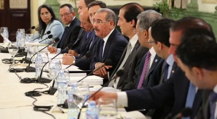 Gobierno y empresarios activan Mesa Presidencial para fomentar las exportaciones