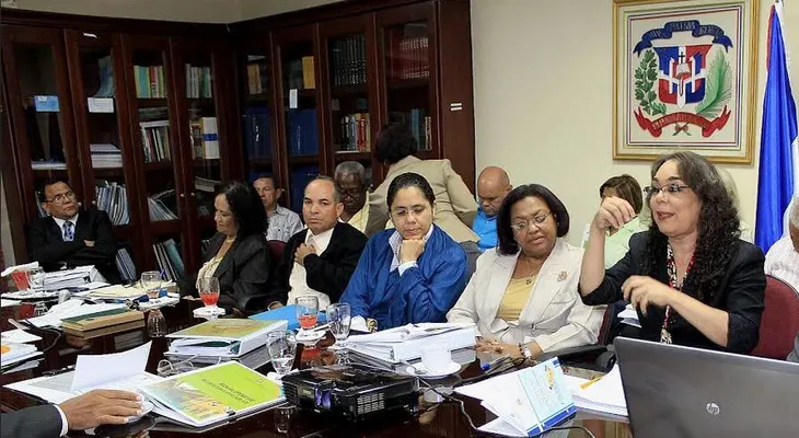 Educación explica a maestros, directores y la sociedad civil alcances Programa de Jornada Extendida 