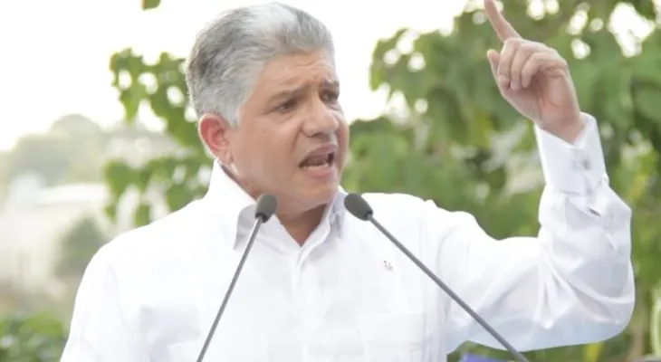 Eduardo Estrella: "Frontera dominicana se ha convertido en tierra de nadie".