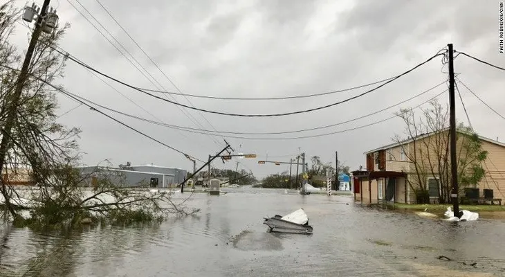 Minuto a minuto: Harvey deja devastación en Texas