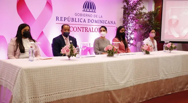 Primera dama y Contraloría encabezan jornada de salud femenina