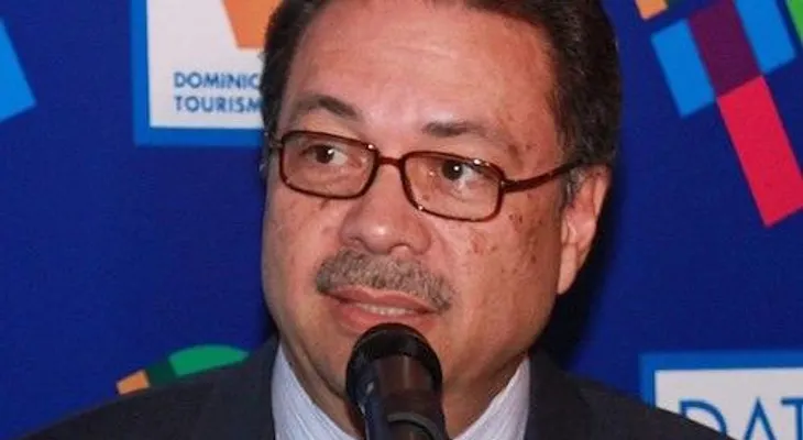 Villanueva anuncia su retiro de vicepresidencia  de ASONAHORES, se mantendrá como asesor