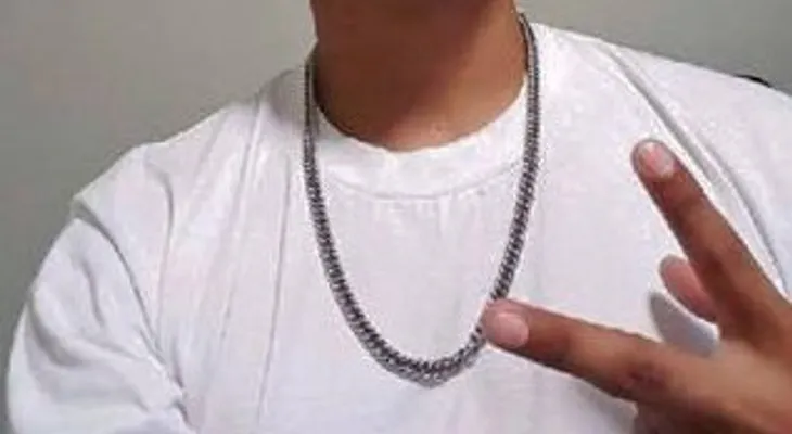Hombre abusa de dos jovencitas utilizando Facebook