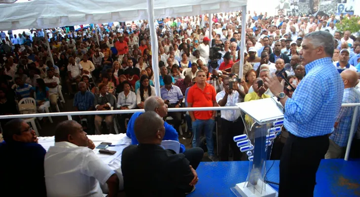 Eso es oposición. Un día como hoy...Luis debe explicar eso. Ese Hipólito..