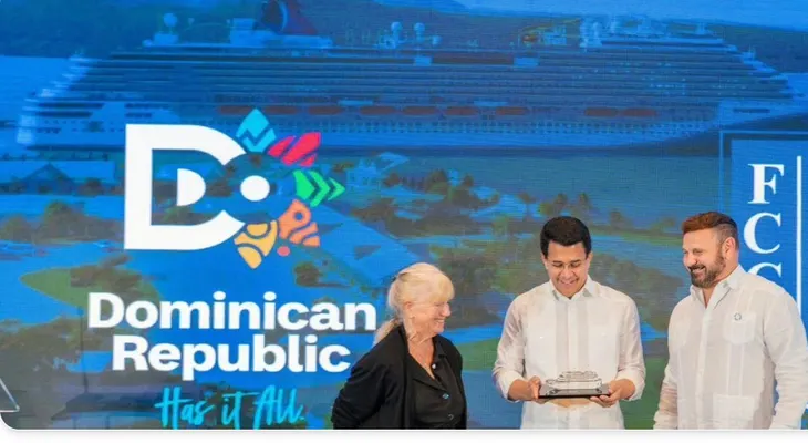 Reconocen liderazgo de Collado en cruceros de RD