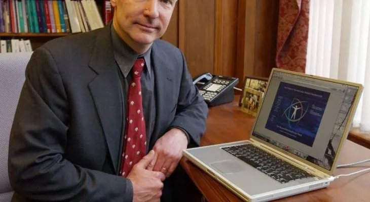 Internet debe ser derecho humano, dice su inventor 