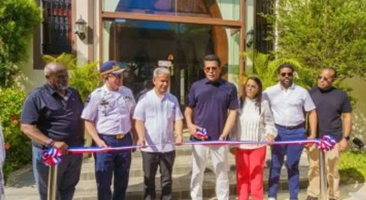 David Collado inaugura tres parques y una iglesia remozada en Boca Chica por RD$76.5 millones