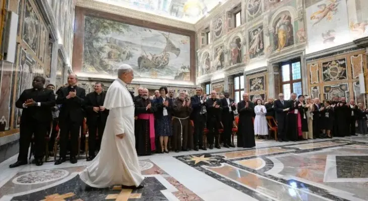 El papa León XIV y Guterres alertan sobre los riesgos de la inteligencia artificial descontrolada