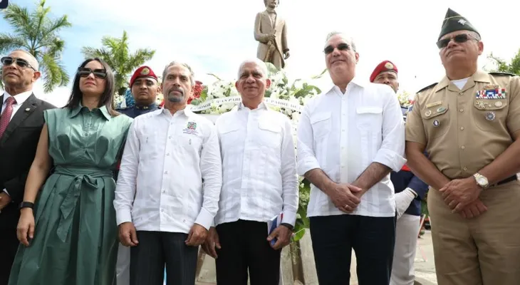 Abinader inaugura el Mes de la Patria en honor a Duarte