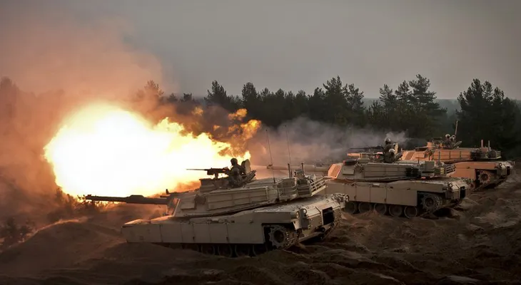 La OTAN enviará cuatro batallones al este de Europa en medio de tensiones con Rusia
