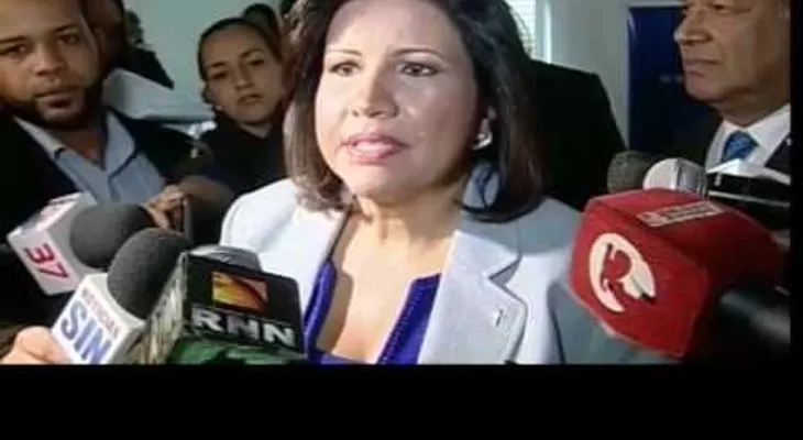 La "pela de lengua" de un médico a la Vicepresidenta Margarita (VIDEO)