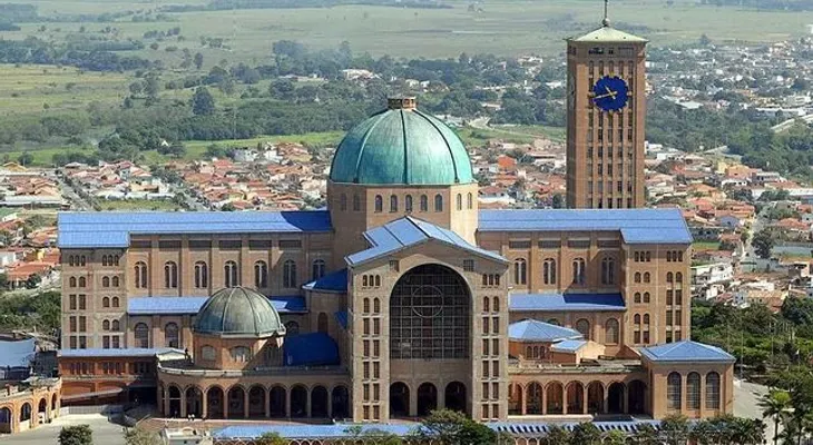 Detonan bomba en baño de santuario visitará el Papa