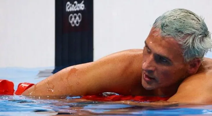 Lochte y tres nadadores más son robados a punta de pistola en Río de Janeiro