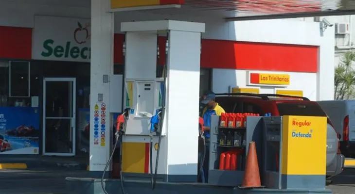 Precios de los combustibles suben entre RD$1.40 y RD$2.70