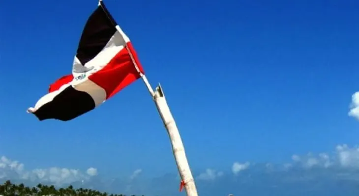 Calcomanías promueven unificación de República Dominicana y Haití 