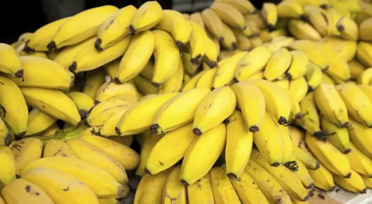 Estos son los INCREIBLES beneficios para tu salud de comer bananas (guineos). ¡Disfrútalas!