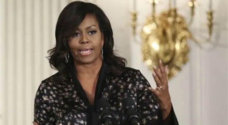 Despido y renuncia por haber llamado a Michelle Obama "simia con tacones" 