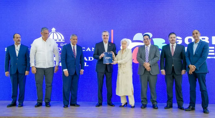 Presidente Abinader destaca compromiso del Gobierno a impulsar un Estado que fortalezca la democracia, la transparencia y mejorar calidad de vida de los dominicanos