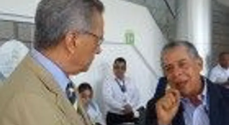 Roberto Salcedo acude a encuentro de alcaldes en Honduras