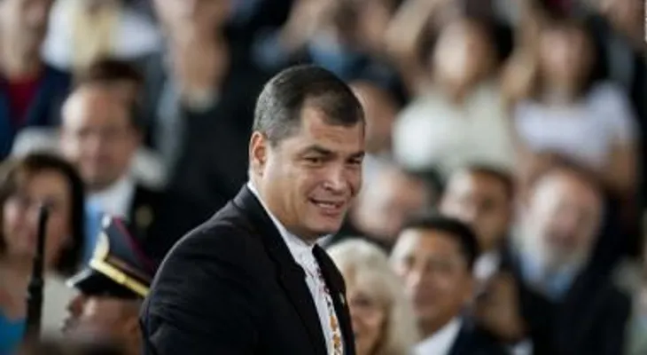 Fiscalía de Ecuador pide asistencia a 12 países para investigar a Rafael Correa por contratos petroleros