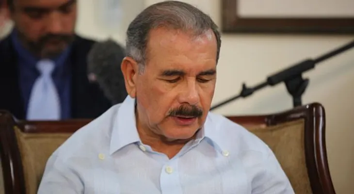 DM llega a Trinidad y Tobago para cumbre del Caricom; regresa hoy a RD