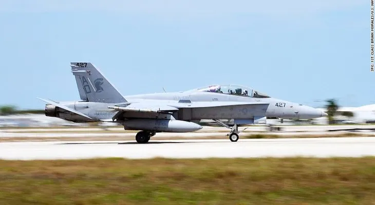 La razón por la que dos tercios de los aviones de combate de la Armada de EE.UU. no pueden volar