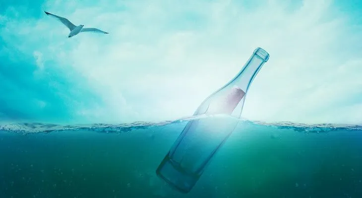 Un joven encuentra "el peor" secreto en una botella con mensaje 