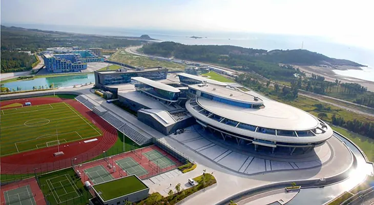 ¿El fin de los ?edificios extraños? en China? No del todo