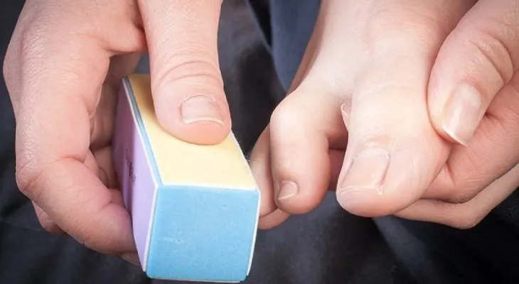 Una pedicura casera con estos simples pasos