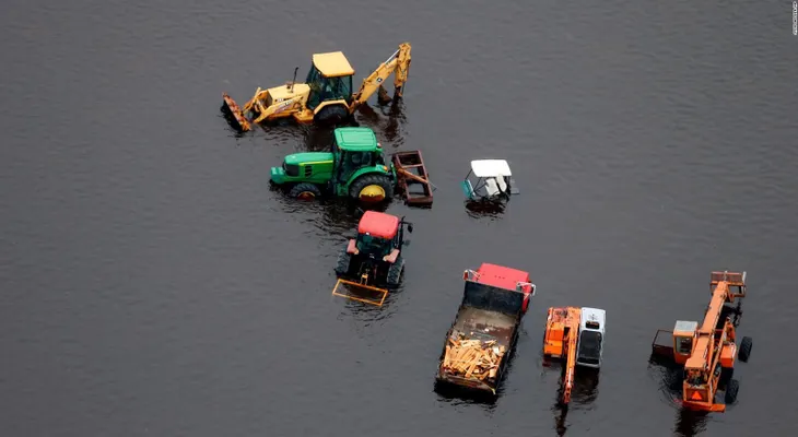 Dos mujeres mueren ahogadas en una camioneta de la Policía por las inundaciones de Florence