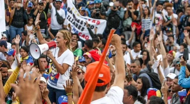 Oposición venezolana no acude unida al diálogo con el Gobierno