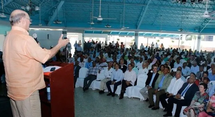 Abinader, Hipólito, Bautista, Martínez y otros dirigentes llaman a la unidad del PRM 